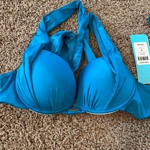 Beach bunny basic top